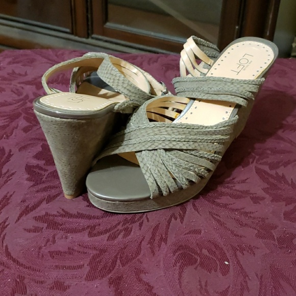 Sandals - Picture 2 of 2